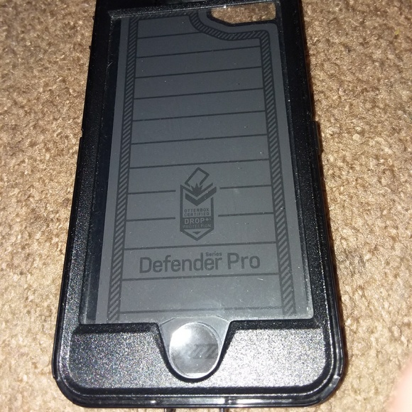 Otter box defender pro - Picture 2 of 3